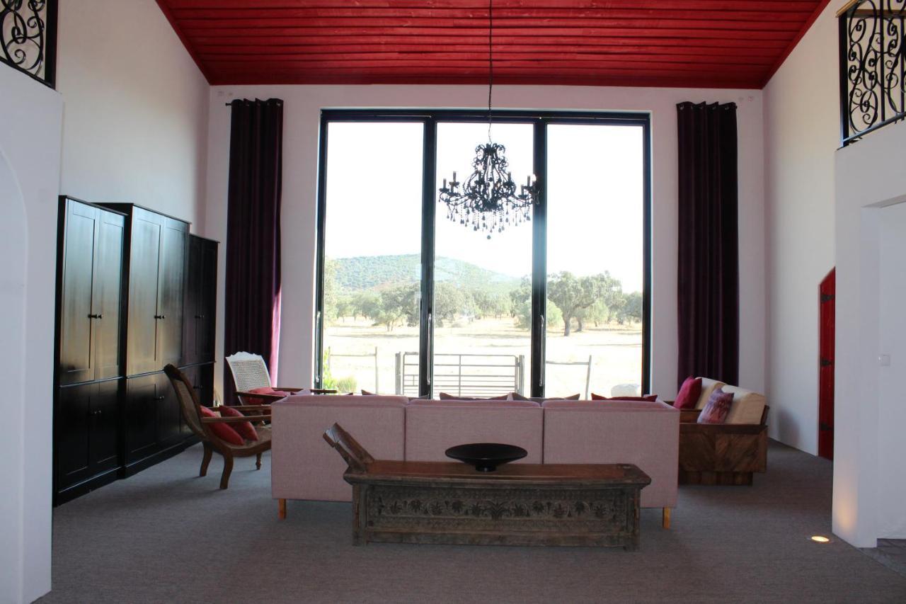 Herdade Dos Alfanges "The Barn" Viana do Alentejo Exterior foto